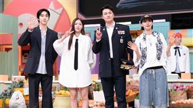 ▲安孝燮（左起）、蔡秀彬、申承浩、NANA作客綜藝【驚人的星期六】演出。（圖／TVN提供） 