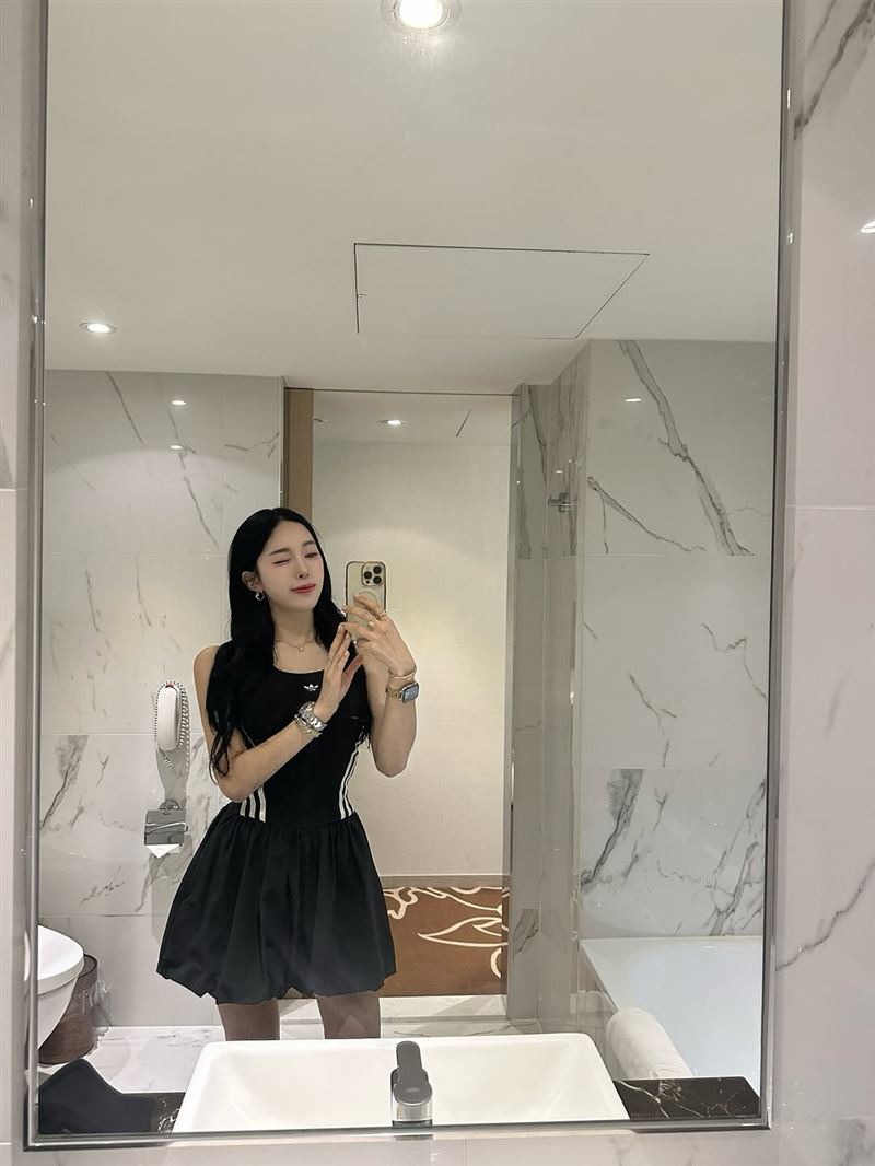 李麗安在社群曬出來台收到的禮物。(圖/翻攝自李麗安IG)