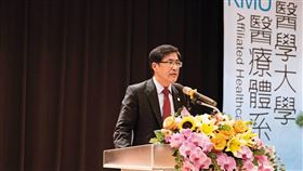 陳建志是前高雄市長陳啟川的孫子，曾任美國甲骨文公司工程師。（圖／翻攝高雄醫學大學官網）