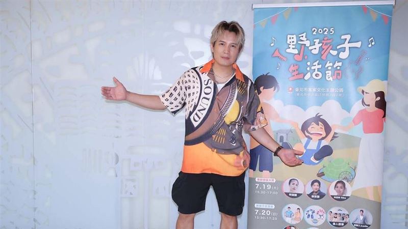 羅文裕化身奶爸一打二　陪愛妻抗癌近況曝