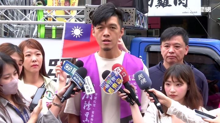 「剷除黑芯」發言人Roger接受媒體聯訪。(圖/翻攝畫面)