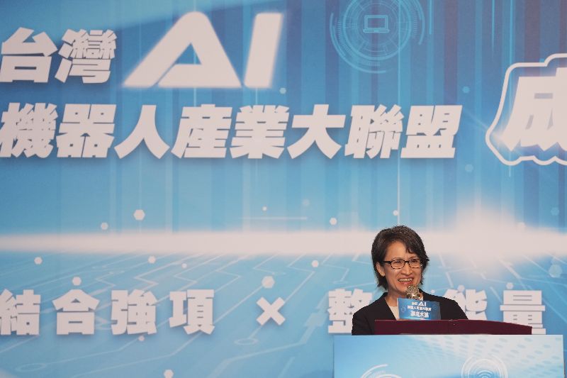 副總統蕭美琴22日出席「台灣AI機器人產業大聯盟成立大會」,致詞期許台灣相關業者在國際上更有競爭力。(圖/中央社)