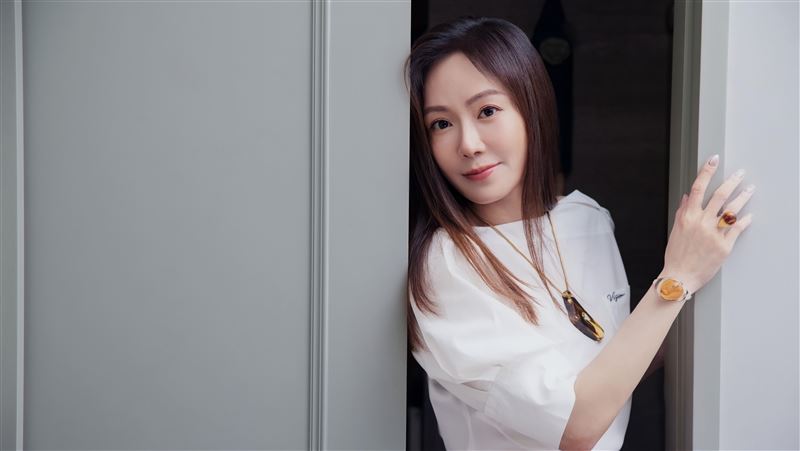 尹馨拍鬼片出事！連碰8意外跳樓到殺青