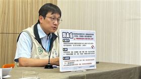 林詠青說明2名類鼻疽死亡個案。（圖／記者簡浩正攝影）