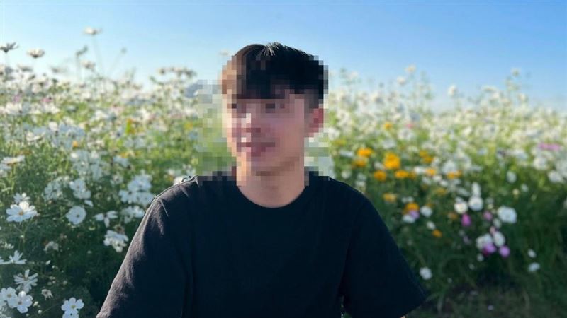 逢甲大學榕樹倒塌,23歲吳姓碩一生慘遭大樹奪命。(圖/翻攝自臉書)