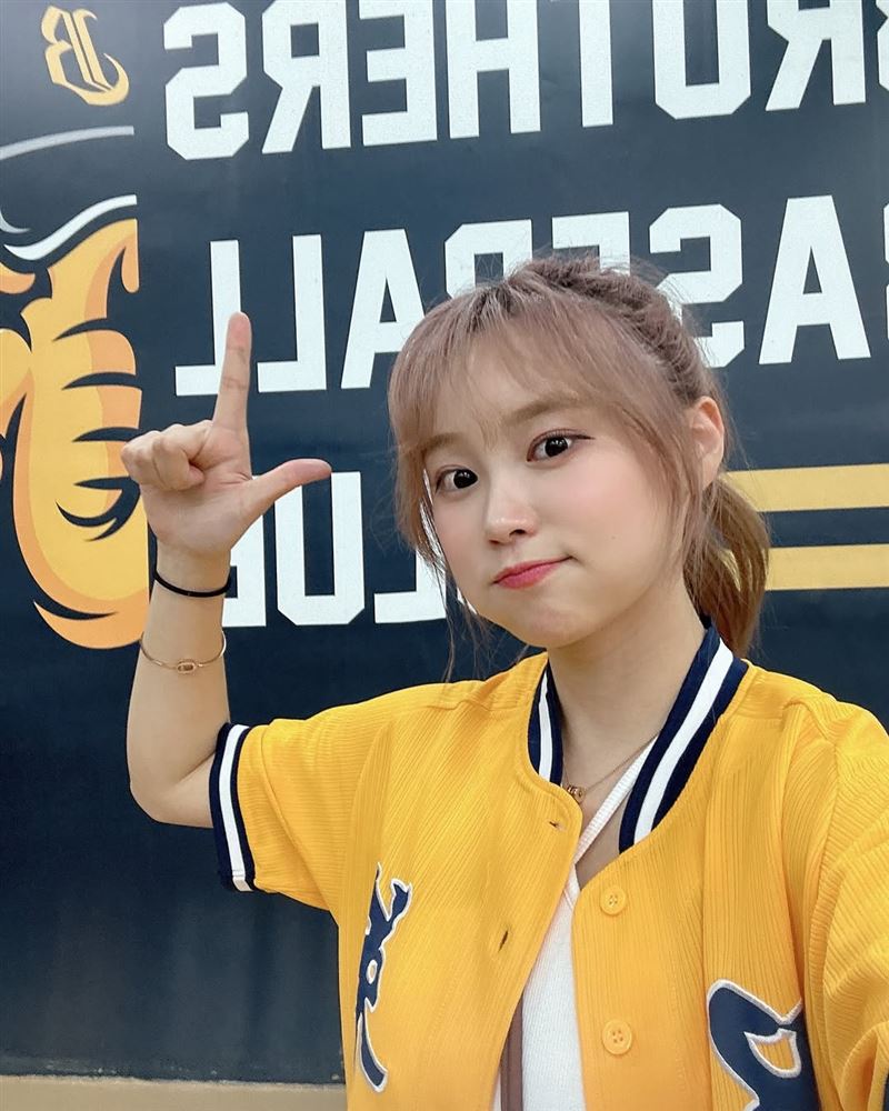 朴善珠與中信兄弟淵源頗深,今年4月她曾現身球場。(圖/翻攝自jjubi_jjubi_ IG)