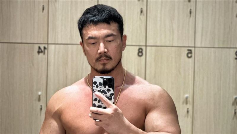 這是45歲李沛旭？0濾鏡自拍照曝光