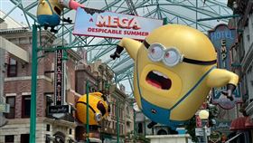 新加坡環球影城小小兵活動  刺激觀光新加坡熱門觀光景點名勝世界在環球影城舉辦「小小兵」遊行活動，此舉被視為有望刺激聖淘沙觀光人潮。中央社記者吳昇鴻新加坡攝  113年7月3日