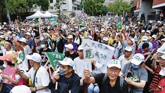 藍綠拚場衝票 25%同意票成罷免決戰門檻