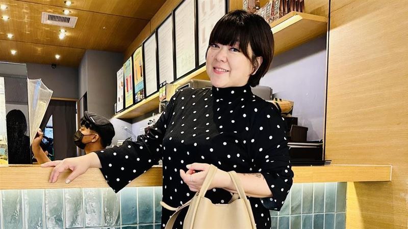讓客人自取水還收服務費　杜詩梅怒嗆律師