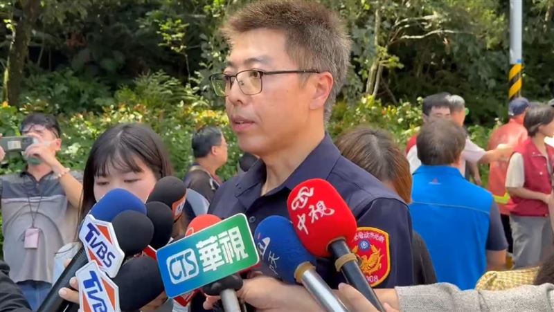 萬里車禍！警：砂石車載滿鋼條失控暴衝
