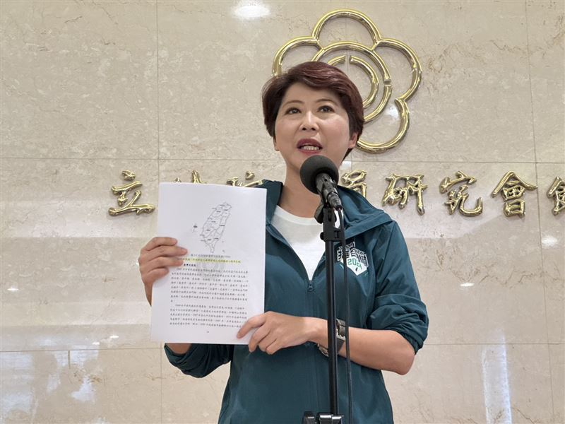 陳亭妃表示,當前最重要的是救災,若國民黨要擋韌性電網、電纜地下化「我會跟你拼命」。(圖/翻攝畫面)