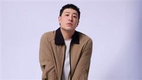 潘瑋柏吃麵被拍（圖／翻攝自微博、IG）