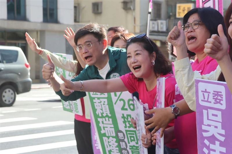 民進黨立法院黨團幹事長吳思瑤今(23)日表示,國民黨立委徐巧芯、王鴻薇是惡中之惡,因此在最後關鍵時刻重兵集結台北。(圖/翻攝民進黨團臉書)