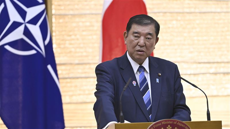 石破茂若真於8月底請辭,自民黨下一人選能否順利當選首相仍具風險。(圖/美聯社/達志影像)