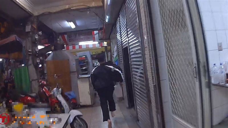 越籍男與警「四目相交」　狂奔10秒遭壓制