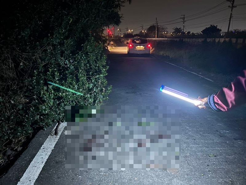 41歲賴姓男子刺死情敵,跟38歲朱姓前女友一同騎車棄屍。(圖/翻攝畫面)