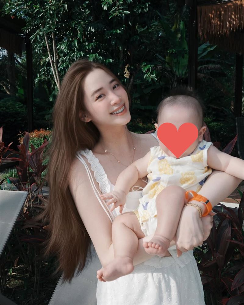歐陽妮妮回台時機點引發中國網友不滿。（圖／翻攝自歐陽妮妮IG）