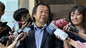 ▲民進黨立委王世堅出席中常會前受訪。（圖／記者劉秀敏攝影）