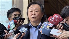 ▲民進黨立委王世堅出席中常會前受訪。（圖／記者劉秀敏攝影）
