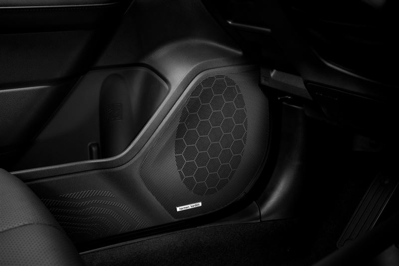 配備Harman Kardon音響。(Subaru提供)