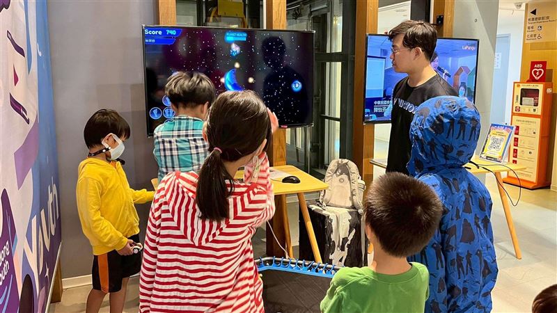 桃園青年局「XR體驗室」安東青創基地登場
