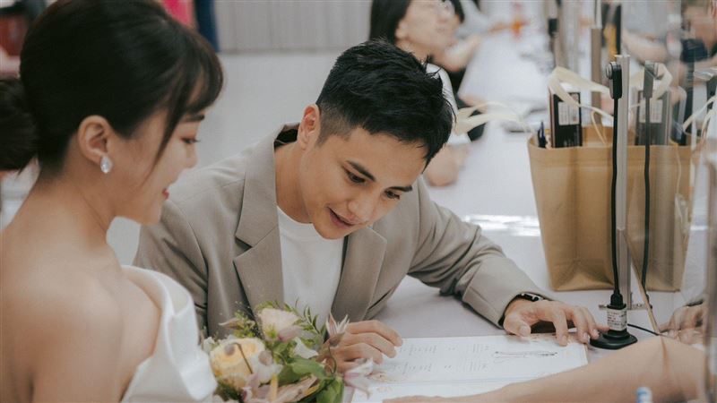 曾子余登記閃婚　正妹老婆高清正面臉曝光