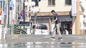 日本各地迎來酷暑，北海道甚至出現逼近40度的極端高溫。（圖／美聯社／達志影像）