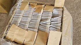 海巡署破獲嘉義私菸工廠  逮7人送辦海巡署台南查緝隊22日宣布破獲嘉義私菸工廠，查扣逾38萬包私菸，菸絲3.6公噸，市值約新台幣3800萬元，逮捕7人送辦。（台南查緝隊提供）中央社記者張榮祥台南傳真  113年3月22日