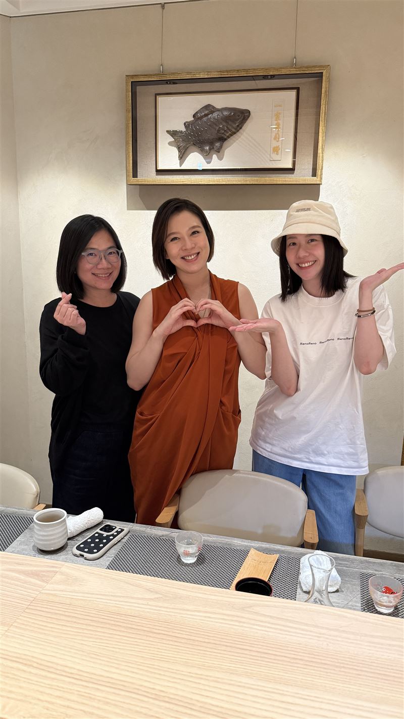 劉品言（中）受邀上張景嵐（右）與游沛宸的Podcast節目。（圖／好丫提供）