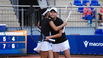 扳倒俄羅斯雙姝　台灣隊闖進女雙金牌戰