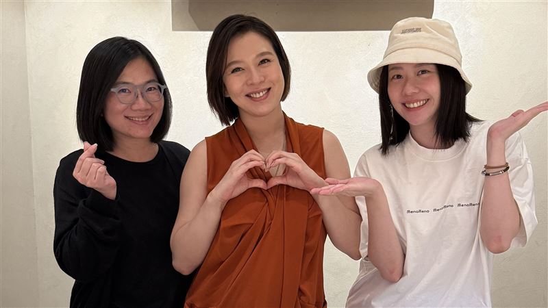 單親家庭練就逞強性！劉品言與媽相愛相殺