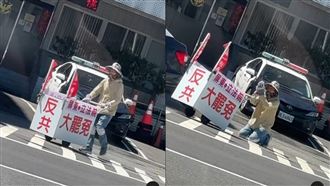 屏東苦行北上為大罷免!他沿路跪拜惹網淚