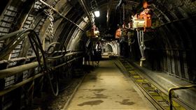 採礦、礦車、煤礦、工人（示意圖／翻攝自Pixabay）