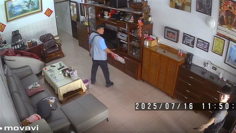 林男指控警一分局偵查隊在家中偷走黃金。（圖／翻攝畫面）
