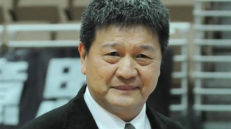 台啤前教頭開車貿然左轉…酒駕騎士撞骨折