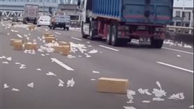 台74驚見「天女散花」車輛急煞！警將開罰