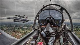 泰國皇家空軍 F-16
