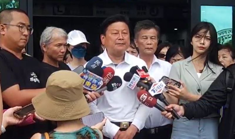 傅崐萁今天下午按鈴提告童子賢。(圖/翻攝畫面)