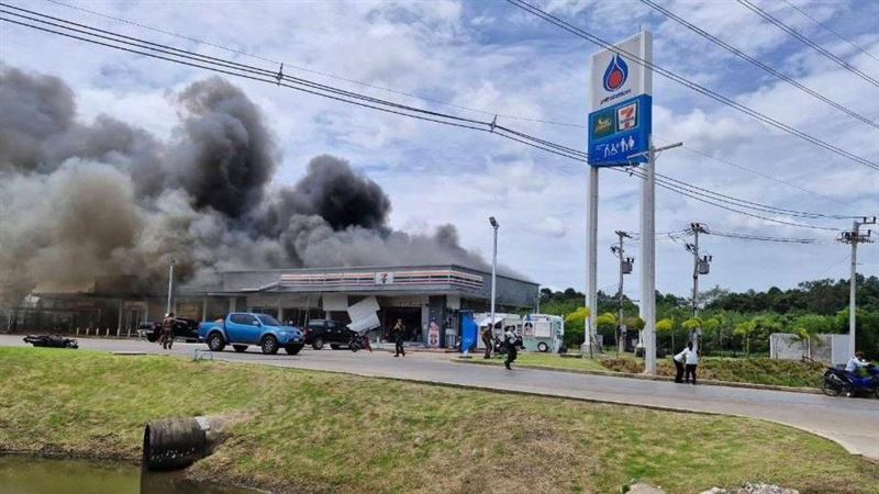 泰柬邊境交火！超商遭炮擊全燃燒9死14傷