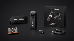 Insta360 X5 BMW Motorrad限量聯名款隨附升級版超能電池、專屬收納包與限定包裝，承載對騎行自由的熱愛，讓每一段旅程更精彩。