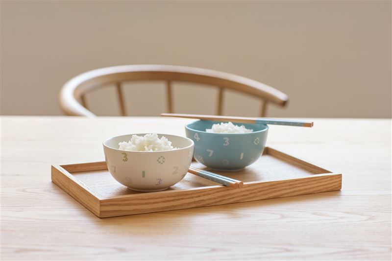 SOU.SOU聯名系列還有陶瓷碗五入組、雙入玻璃杯等生活小物,千元有找,兼具日式美感與實用性。(圖/品牌業者提供)