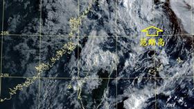 范斯高颱風低層環流和強對流區已分開。（圖／翻攝自鄭明典臉書）