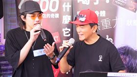 綜藝天王吳宗憲出手了！簽下「行走的CD」陳守恩。（圖／容易文創有限公司）