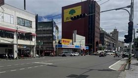 全國最速！轎車起步「綠燈閃1秒」變紅燈