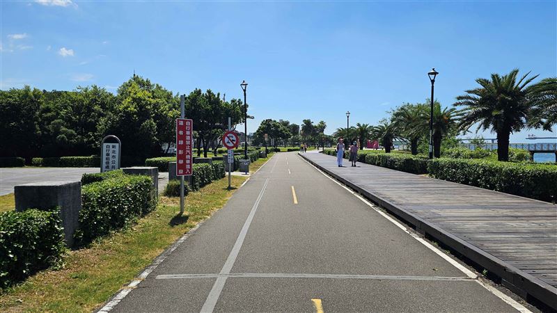 增設5處科技執法設備包含八里彩虹步道-往觀海大道方向。(圖/新北市政府高灘地工程管理處提供)