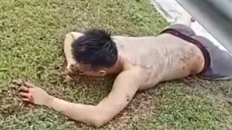 台男疑遭逼吸毒　在大馬全裸啃食泥土身亡