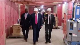 鮑威爾與川普（圖／翻攝自TRUTH SOCIAL@TRUMP）