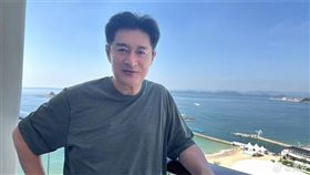 黃安預告自己將在今晚「必須搞大」。（圖／翻攝自微博）