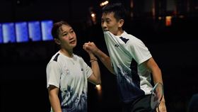 台灣世大運混雙陳政寬／許尹鏸準決賽勝出，闖進金牌戰。（圖／大專體總提供）